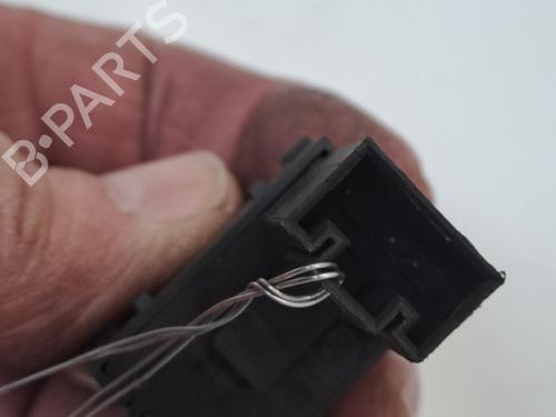 Left rear window switch VW TIGUAN (5N_) 2.0 TDI | BP40603017I29 - Image 2