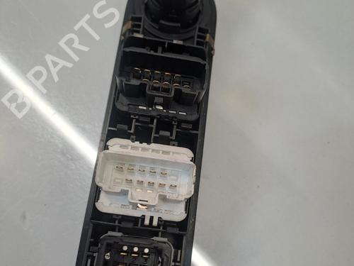 Used Left front window switch Left front window switch 38943035 38943035