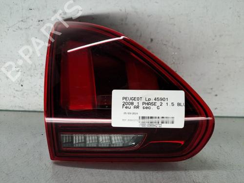 left-tailgate-light-peugeot-2008-i-cu_-2013-38664382 main image