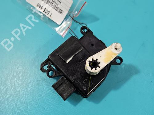 Heater blower motor MAZDA CX-3 (DK) 1.5 SKYACTIV-D AWD (DK4WS, DK5AW) | BP37858024M62 - Image 2