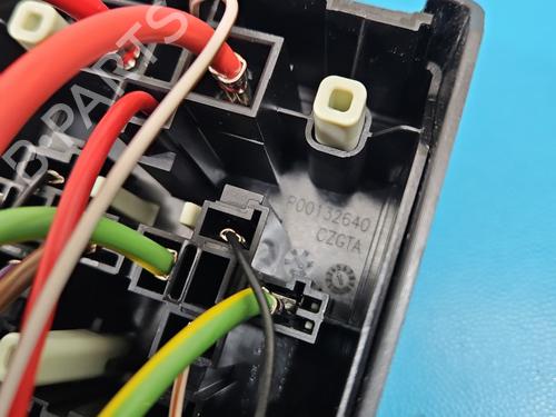 Fuse box JAGUAR XE (X760) 2.0 D | BP37826639E1 - Image 5
