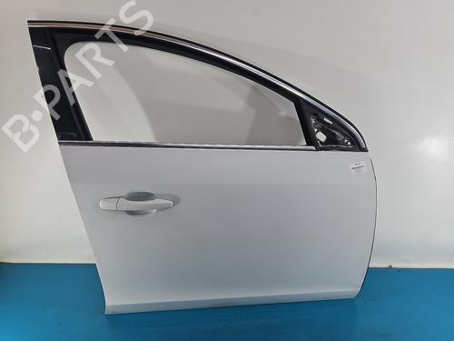 right-front-door-volvo-s60-ii-134-2010-2011-2012-2013-2014-2015-2016-2017-2018-2019-37847902 main image