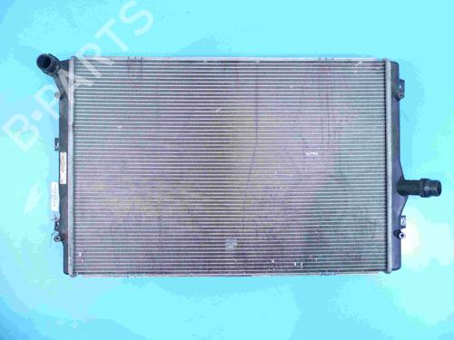 Used Water radiator Water radiator 37889489 37889489