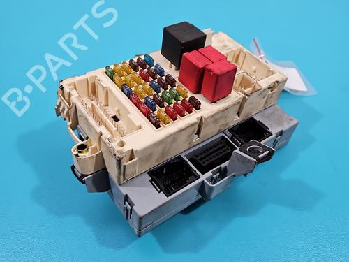 Used Fuse box Fuse box 38116923 38116923