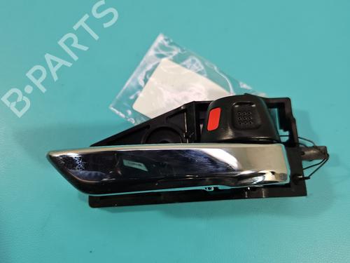 Front right interior door handle SUZUKI VITARA (LY) 1.4 Hybrid (Mild Hybrid) AllGrip (APK414) | BP38135068I14 - Image 1