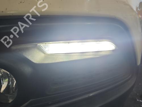 left-daytime-light-renault-captur-i-j5_-h5_-2013-37852628 main image