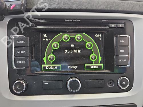 radio-skoda-octavia-ii-combi-1z5-2004-2005-2006-2007-2008-2009-2010-2011-2012-2013-38124807 main image