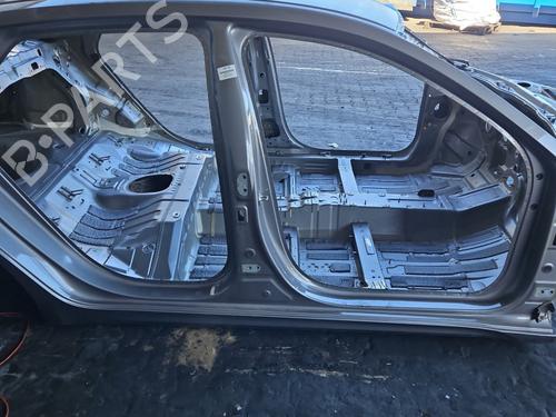 Højre sidekjole Højre sidekjole HYUNDAI ELANTRA VII Saloon (CN7) 1.6 (123 hp) 39767357 39767357