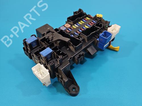 Used Fuse box Fuse box 38000348 38000348