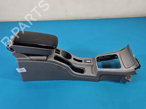 Used Armrest / Center console Armrest / Center console SUBARU FORESTER (SG_) 2.0 X AWD (SG5) (158 hp) 40040457 40040457