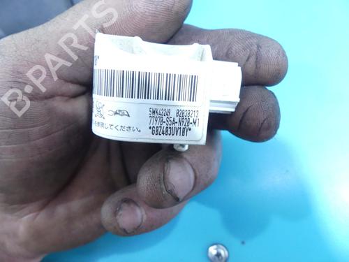 Front right seatbelt HONDA CIVIC VII Hatchback (EU, EP, EV) 1.6 i (EP2, EU8, EU6) | BP37803037I25 - Image 5