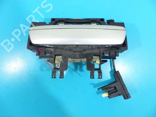front-left-exterior-door-handle-audi-a8-d3-4e2-4e8-2002-2003-2004-2005-2006-2007-2008-2009-2010-37882732 main image