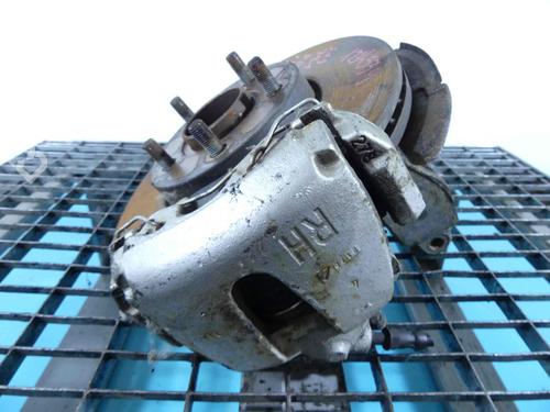 Used Right front brake caliper Right front brake caliper VOLVO V50 (545) 1.8 (125 hp) 37887126 37887126