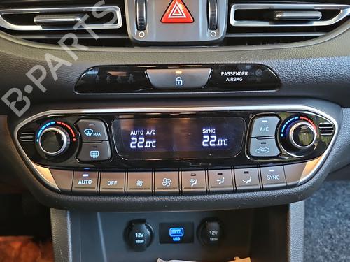 climate-control-hyundai-i30-estate-pde-2017-37834191 main image