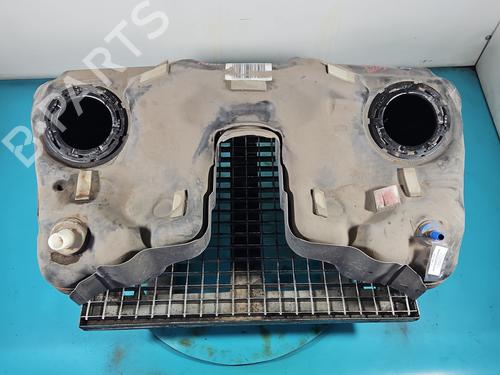 benzintank-ford-usa-mustang-coupe-2004-38133437 main image