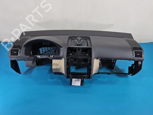 dashboard-vw-touran-1t3-2010-2011-2012-2013-2014-2015-2016-37844041 main image