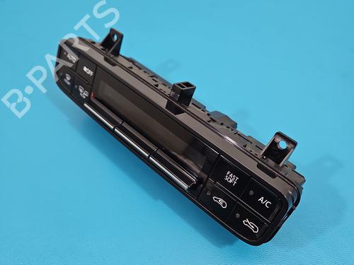 climate-control-toyota-auris-_e18_-2012-2013-2014-2015-2016-2017-2018-2019-37823964 main image