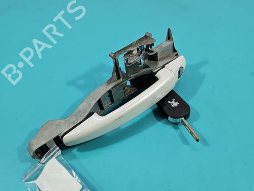 front-left-exterior-door-handle-peugeot-2008-i-cu_-2013-37856304 main image