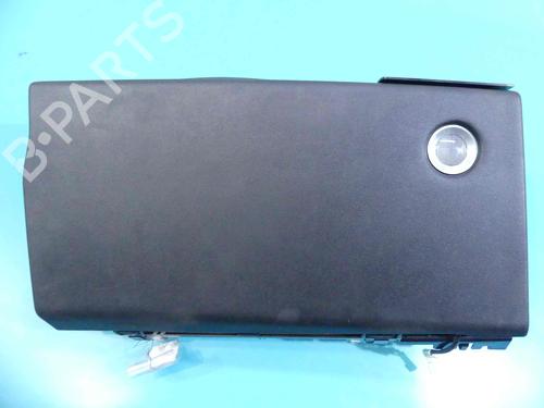 cupobject-holder-land-rover-range-rover-iii-l322-2002-2003-2004-2005-2006-2007-2008-2009-2010-2011-2012-37888958 main image