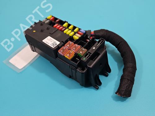 Used Fuse box Fuse box OPEL ASTRA K Sports Tourer (B16) 1.5 CRDI (35) (105 hp) 37820475 37820475