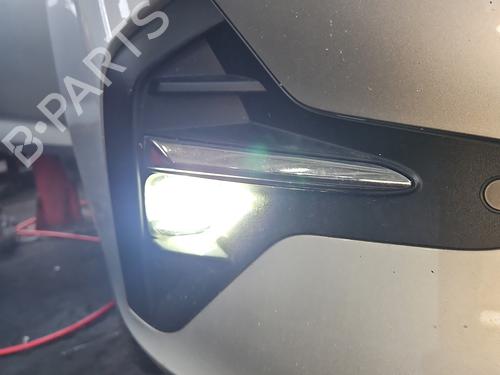 Used Right front fog light Right front fog light 38133714 38133714