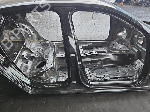 Used Right sideskirt Right sideskirt 37849592 37849592