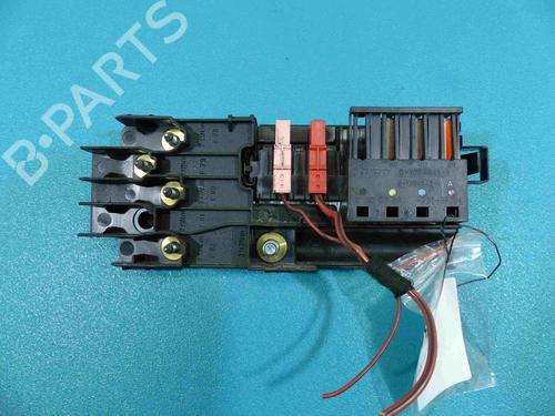Used Fuse box Fuse box 37860817 37860817