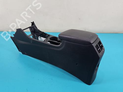 Used Armrest / Center console Armrest / Center console 37817104 37817104