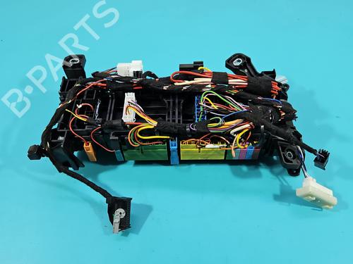 Fuse box INFINITI Q30 | BP38135226E1 - Image 8