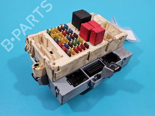 Used Fuse box Fuse box FIAT STILO (192_) 1.4 16V (192AXH1B, 192BXH1B) (95 hp) 38116923 38116923