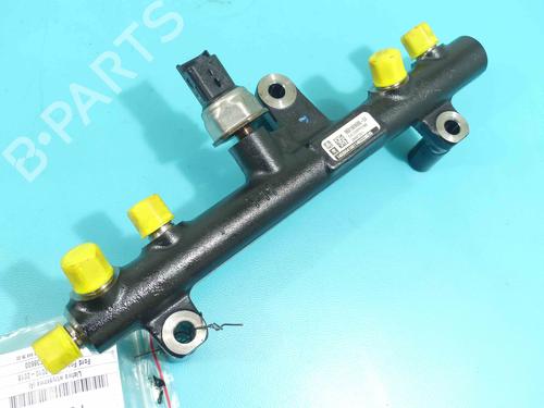 injection-rail-ford-focus-iii-turnier-2010-2011-2012-2013-2014-2015-2016-2017-2018-2019-2020-37888161 main image
