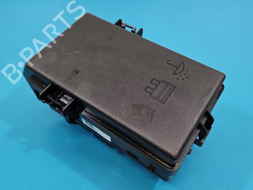 Used Fuse box Fuse box 37842531 37842531