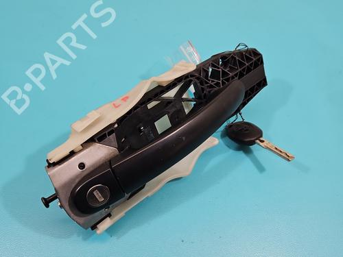 front-left-exterior-door-handle-skoda-rapid-spaceback-nh1-2012-2013-2014-2015-2016-2017-2018-2019-38139967 main image