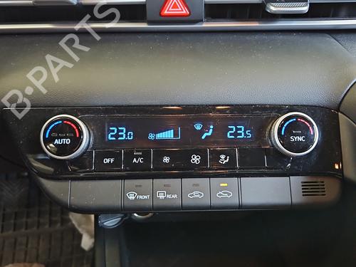climate-control-hyundai-elantra-vii-saloon-cn7-2020-37836201 main image