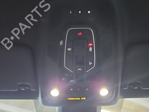 interior-roof-light-audi-a4-b9-8w2-8wc-2015-37827899 main image