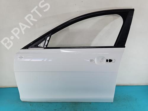 dr-venstre-fortil-jaguar-xe-x760-2015-37816009 main image