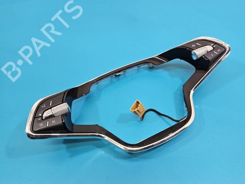 Used Steering wheel controls Steering wheel controls SKODA SCALA (NW1) 1.5 TSI (150 hp) 37832825 37832825
