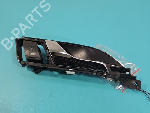Used Front right interior door handle Front right interior door handle 37854736 37854736