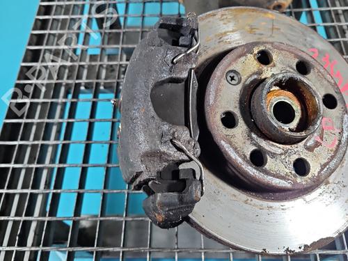 Venstre bremsekaliber foran Venstre bremsekaliber foran OPEL ASTRA F CLASSIC Saloon (T92) 1.4 i (F19, M19) (60 hp) 39747740 39747740
