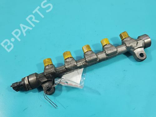 Used Injection rail Injection rail 37854634 37854634