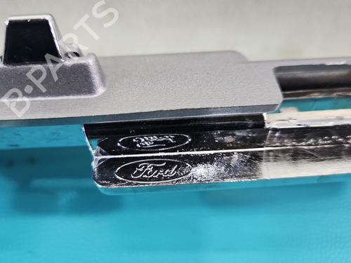 Grill FORD KUGA I 2.0 TDCi | BP38145666C40 - Image 8