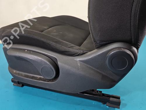 Left front seat HYUNDAI i30 (PDE, PD, PDEN) 1.4 MPI | BP37849489C15 - Image 12