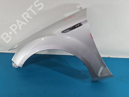 Used Left front fenders Left front fenders 38500450 38500450