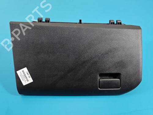 Used Cup/Object holder Cup/Object holder TOYOTA COROLLA Saloon (_E18_, ZRE1_) 1.6 (ZRE181_) (132 hp) 39767379 39767379