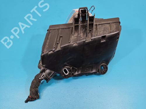 Fuse box SKODA OCTAVIA III Combi (5E5, 5E6) 1.5 TSI | BP37841553E1  - Image 7