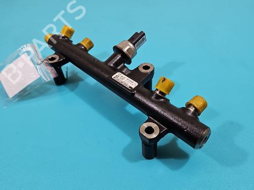 Used Injection rail Injection rail 38136038 38136038
