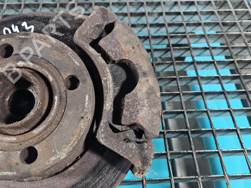Venstre bremsekaliber foran Venstre bremsekaliber foran AUDI 80 B4 Saloon (8C2) 2.0 E quattro (115 hp) 39749303 39749303