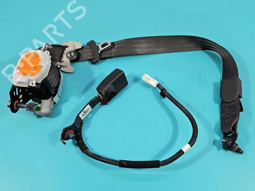 front-right-seatbelt-kia-ceed-sportswagon-jd-2012-2013-2014-2015-2016-2017-2018-37833472 main image