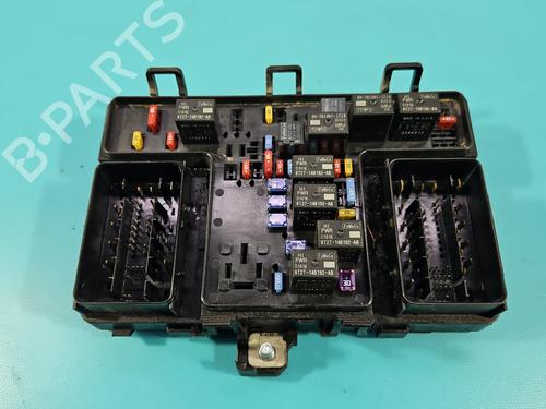 Used Fuse box Fuse box 38148490 38148490