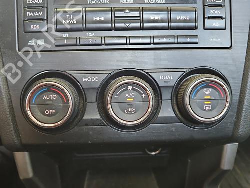 climate-control-subaru-forester-sj_-2012-37816502 main image